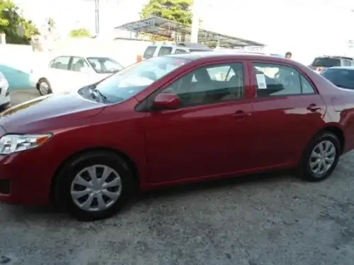 Toyota Corolla LE 2009