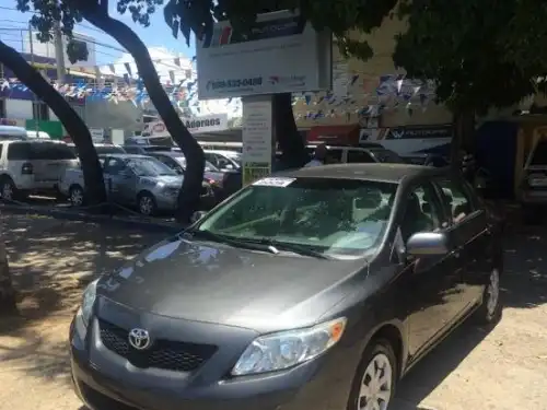 Toyota Corolla LE 2009