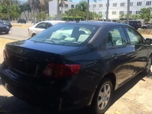 Toyota Corolla LE 2009