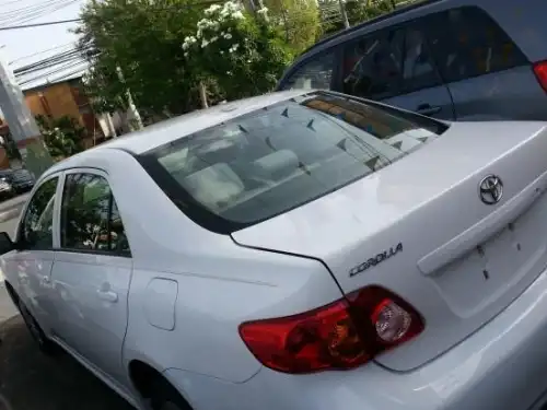 Toyota Corolla LE 2009