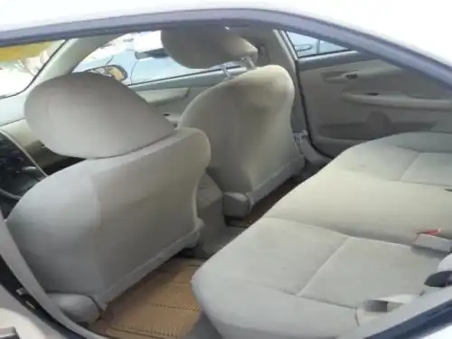 Toyota Corolla LE 2009