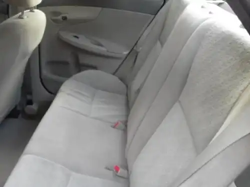 Toyota Corolla LE 2009