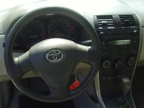 Toyota Corolla LE 2009