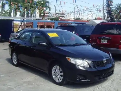 Toyota Corolla LE 2009