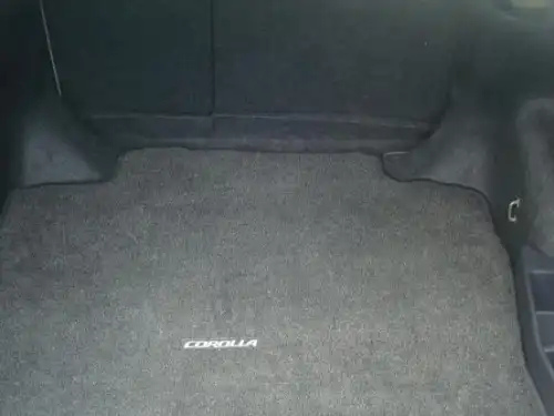 Toyota Corolla LE 2009