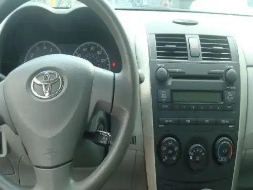 Toyota Corolla LE 2009