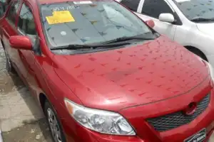 Toyota Corolla LE 2009