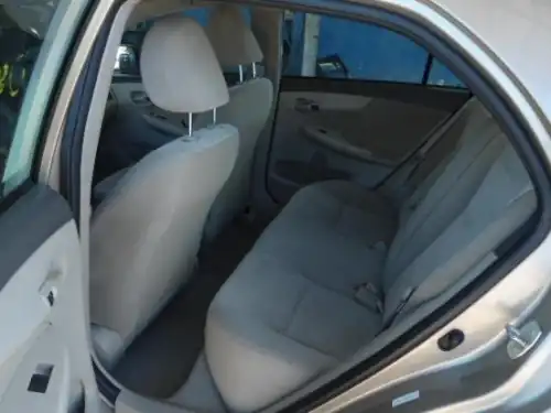 Toyota Corolla LE 2009