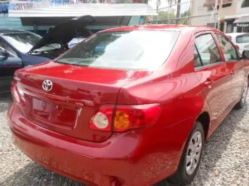 Toyota Corolla LE 2009