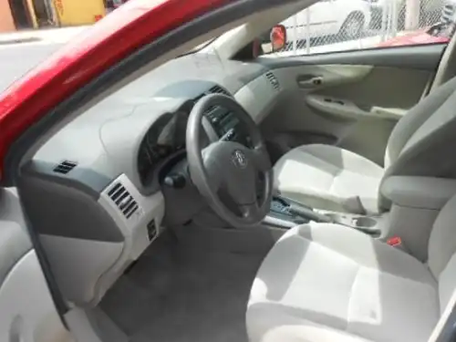 Toyota Corolla LE 2009