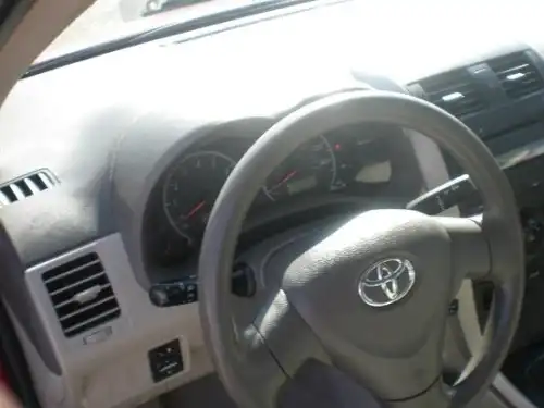 Toyota Corolla LE 2009