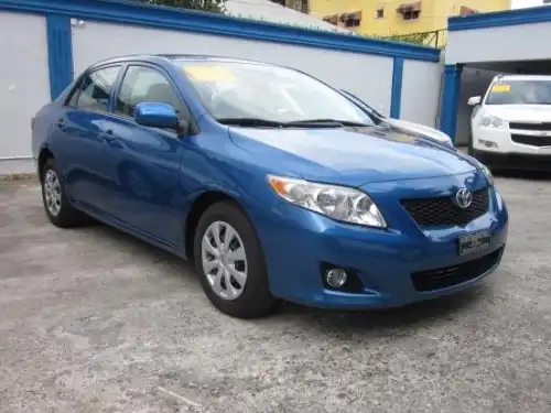 Toyota Corolla LE 2009