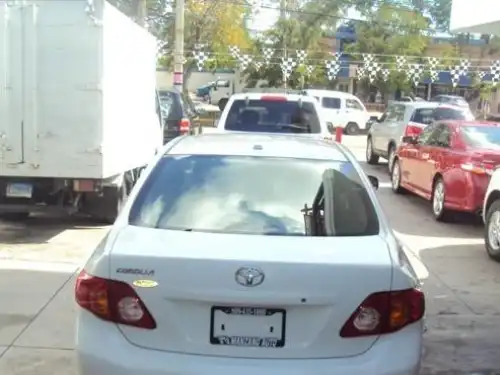 Toyota Corolla LE 2009