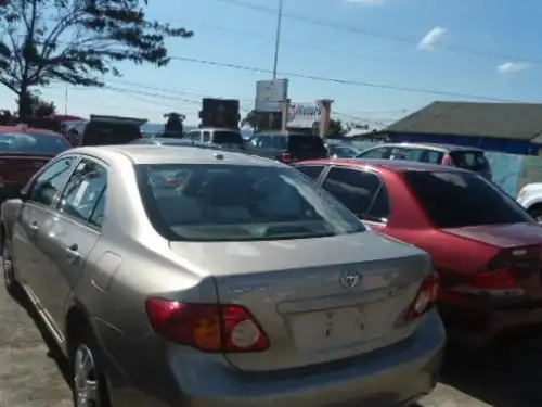 Toyota Corolla LE 2009