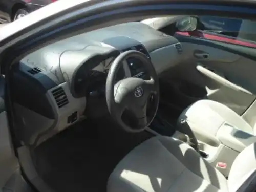 Toyota Corolla LE 2009