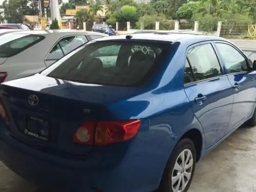 Toyota Corolla LE 2009