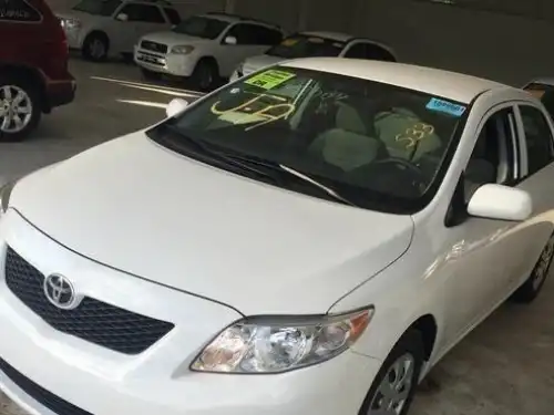 Toyota Corolla LE 2009