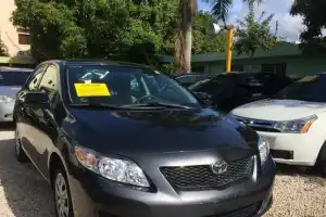 Toyota Corolla LE 2009