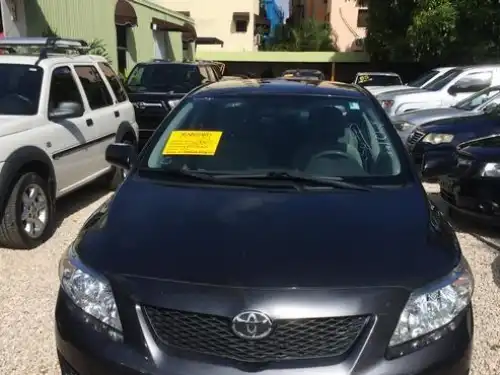 Toyota Corolla LE 2009