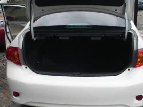 Toyota Corolla LE 2009