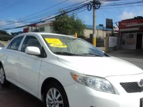 Toyota Corolla LE 2009