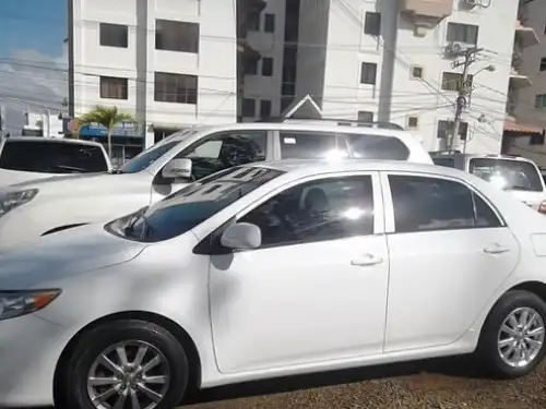 Toyota Corolla LE 2009