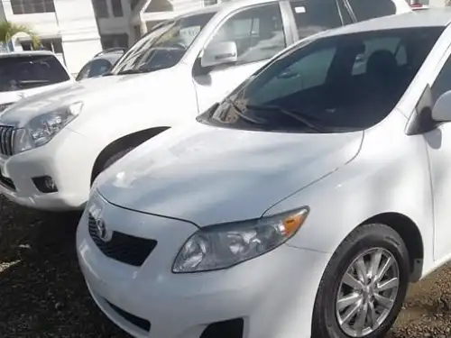 Toyota Corolla LE 2009