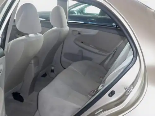 Toyota Corolla LE 2009