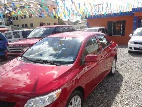 Toyota Corolla LE 2009