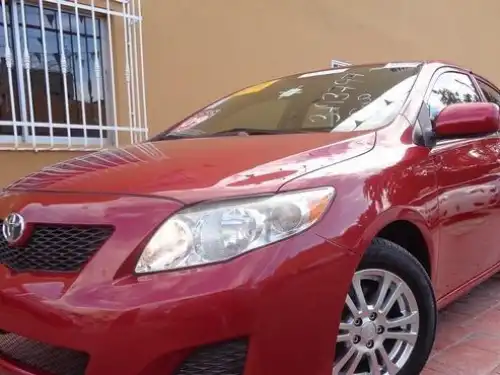 Toyota Corolla LE 2009