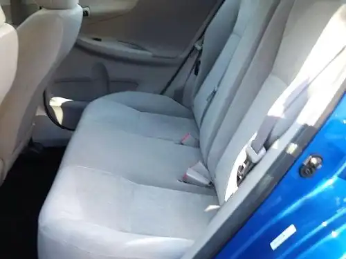 Toyota Corolla LE 2009