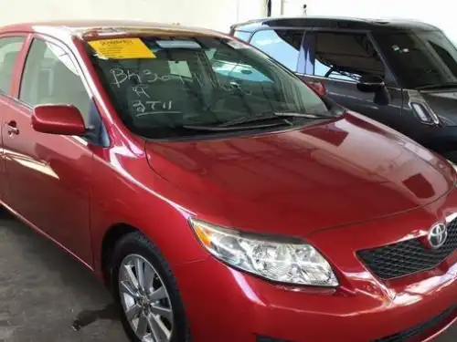 Toyota Corolla LE 2009