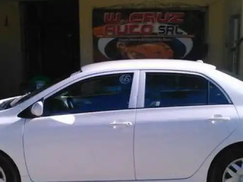 Toyota Corolla LE 2009