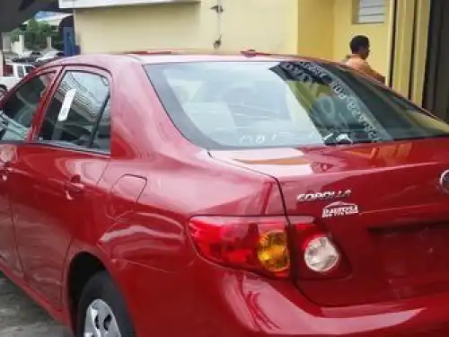 Toyota Corolla LE 2009