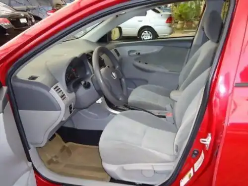 Toyota Corolla LE 2009