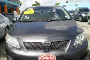 Toyota Corolla LE 2009