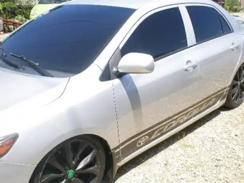 Toyota Corolla LE 2010