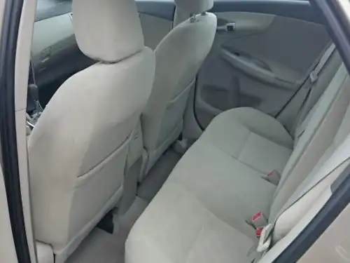 Toyota Corolla LE 2010