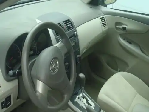 Toyota Corolla LE 2010