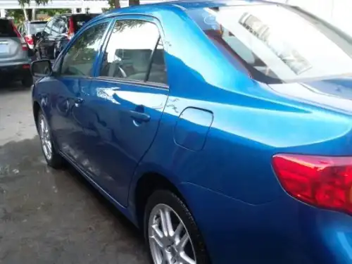 Toyota Corolla LE 2010