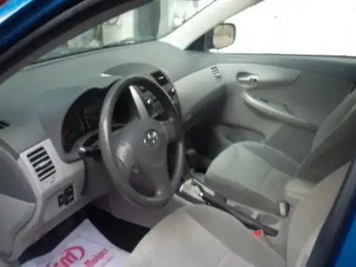 Toyota Corolla LE 2010