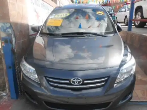 Toyota Corolla LE 2010