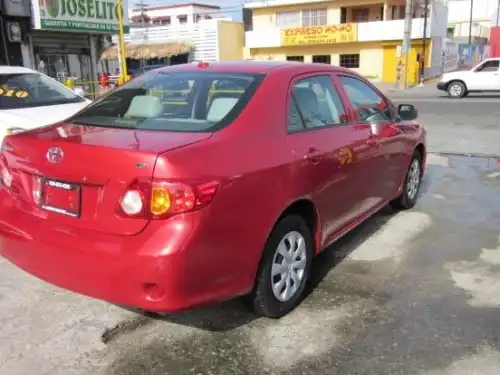 Toyota Corolla LE 2010