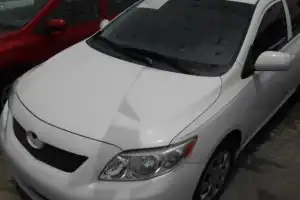 Toyota Corolla LE 2010