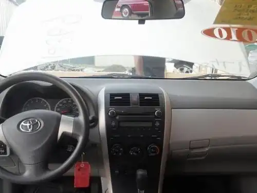 Toyota Corolla LE 2010