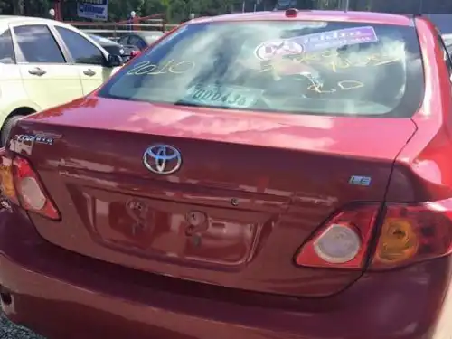 Toyota Corolla LE 2010