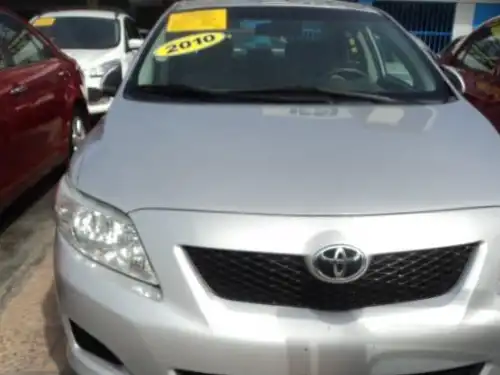 Toyota Corolla LE 2010