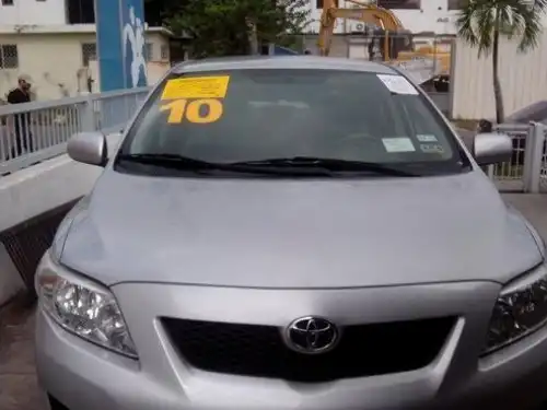 Toyota Corolla LE 2010