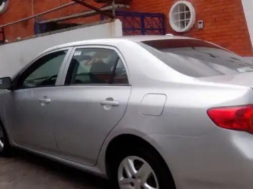 Toyota Corolla LE 2010