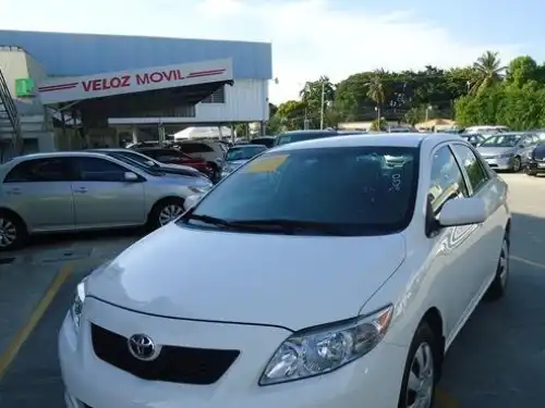Toyota Corolla LE 2010